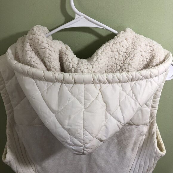 Cambridge Dry Goods Women's Vest Hooded Full Zip White Size Large - Picture 7 of 7
